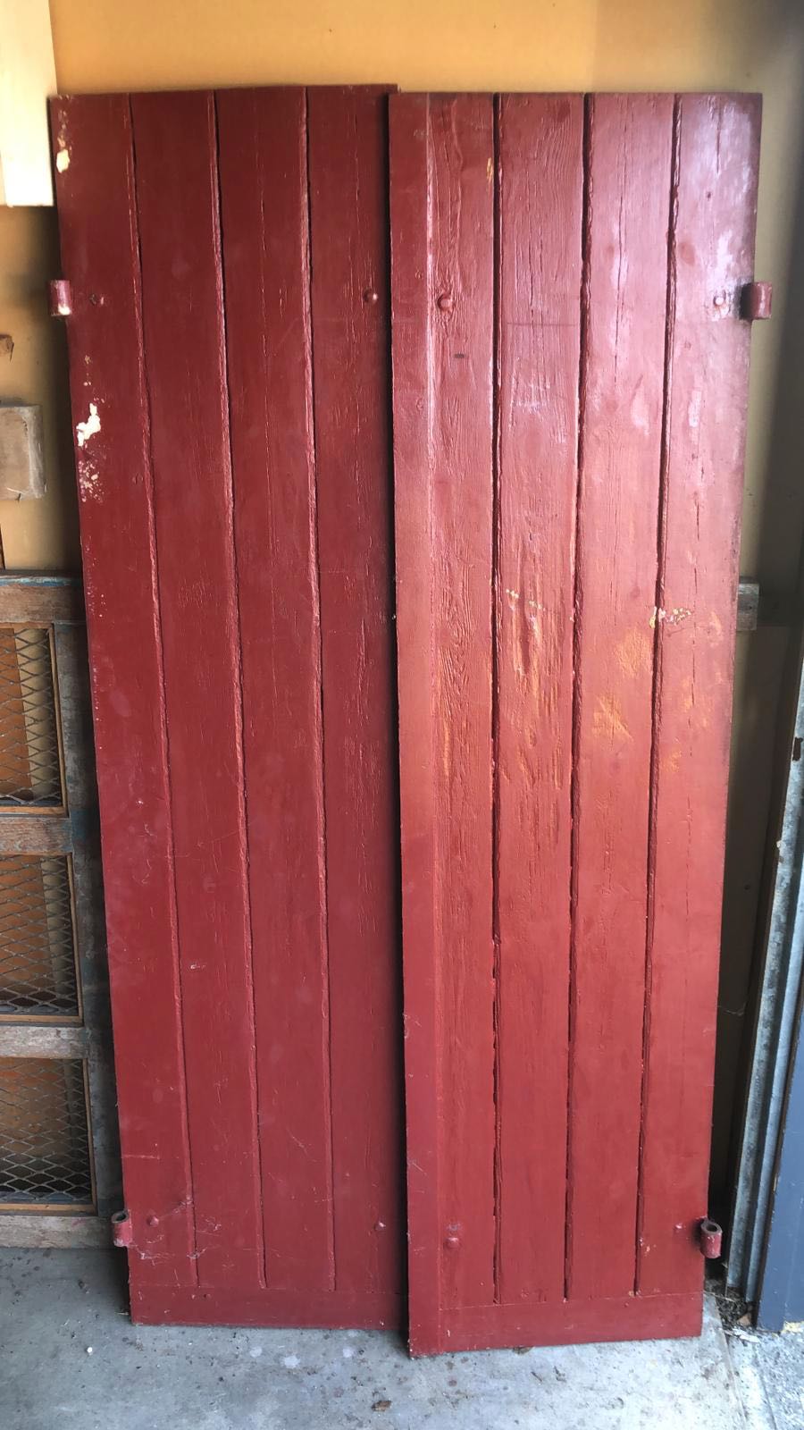 fa4517 French wooden pair of window shutters with metal opener