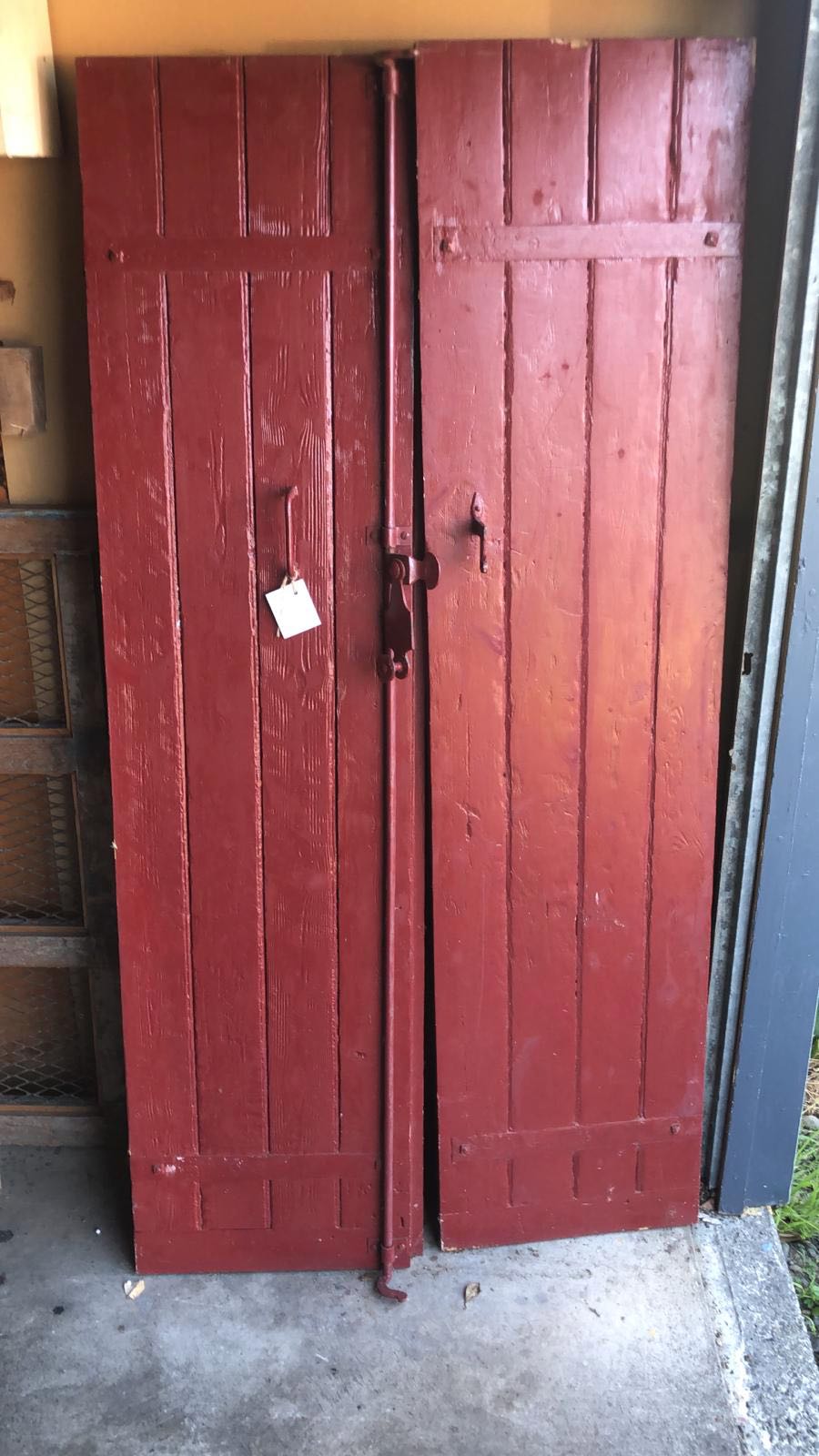 fa4517 French wooden pair of window shutters with metal opener