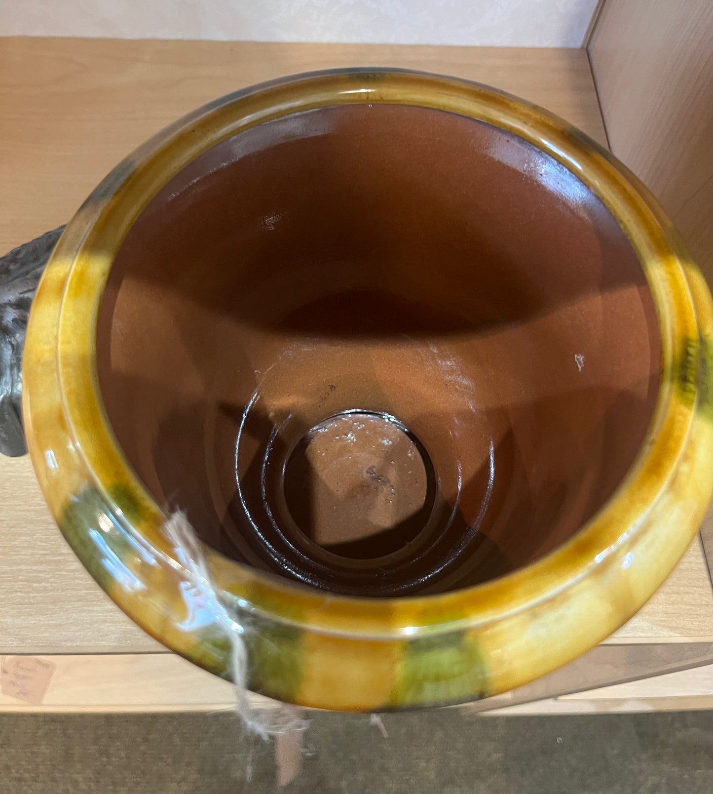 Small French anduze style urn