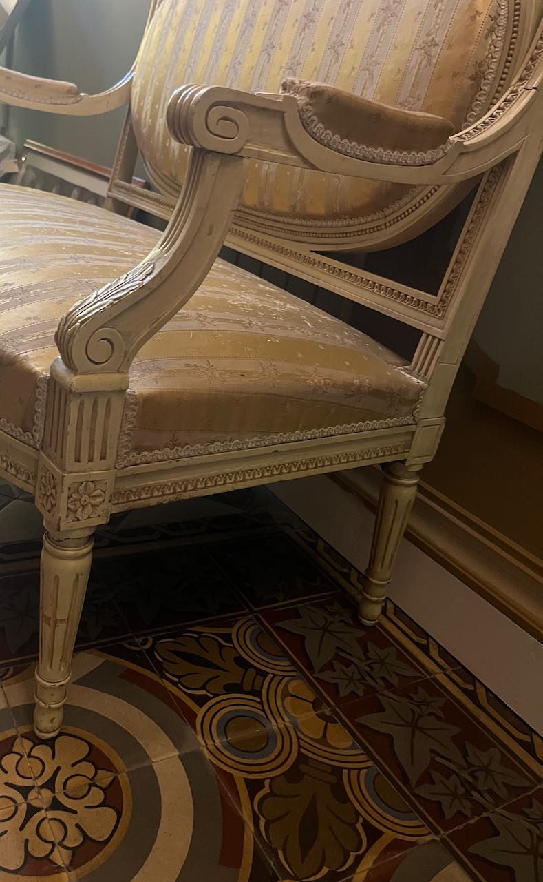 fa874 Beautiful 19th century Banguette, Small ladies sofa