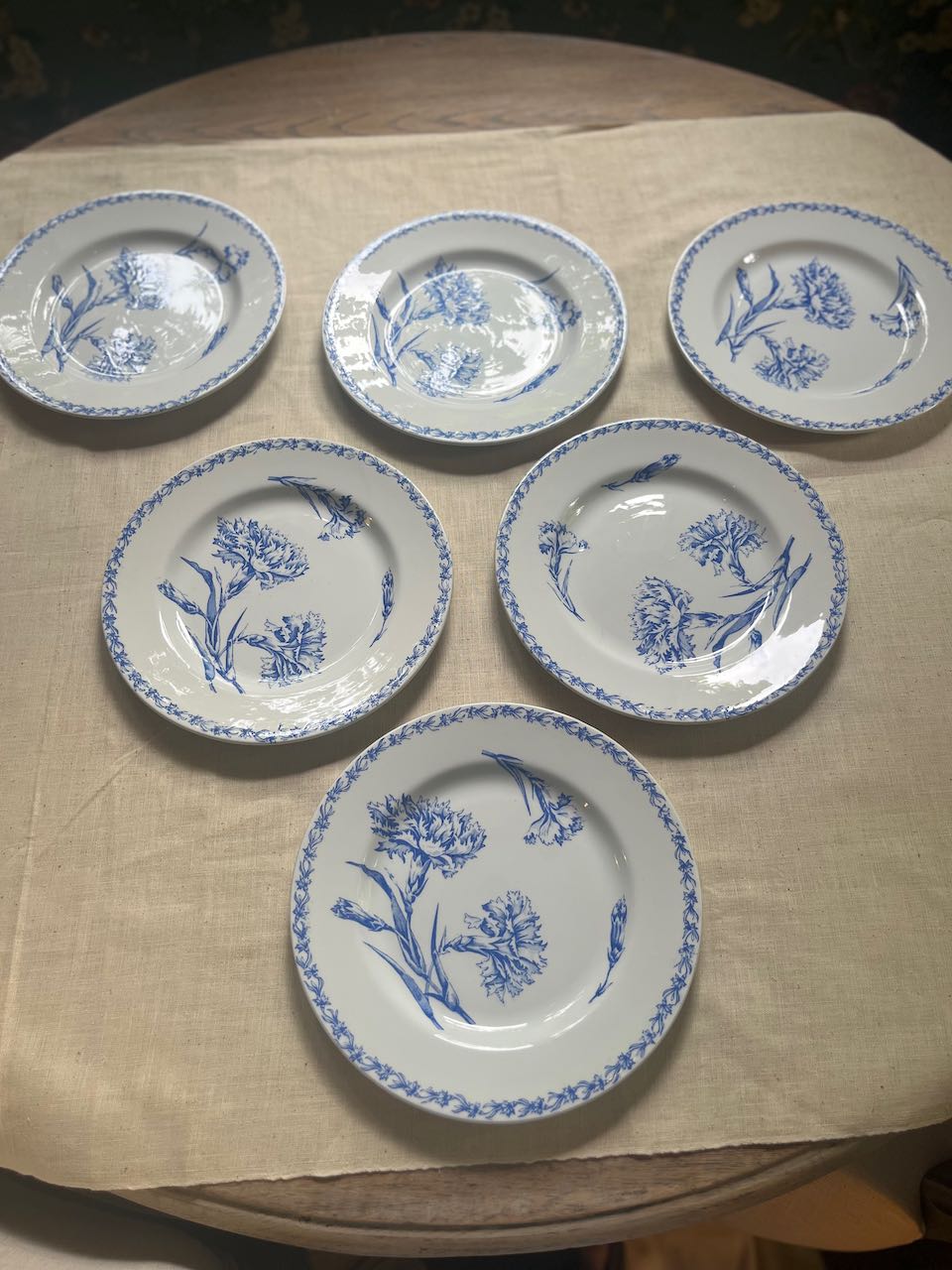 fa907 Blue and white cornflower lunch plates, set 6