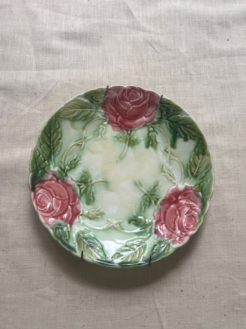 fa920 French antique Sarreguemines plate with hanger