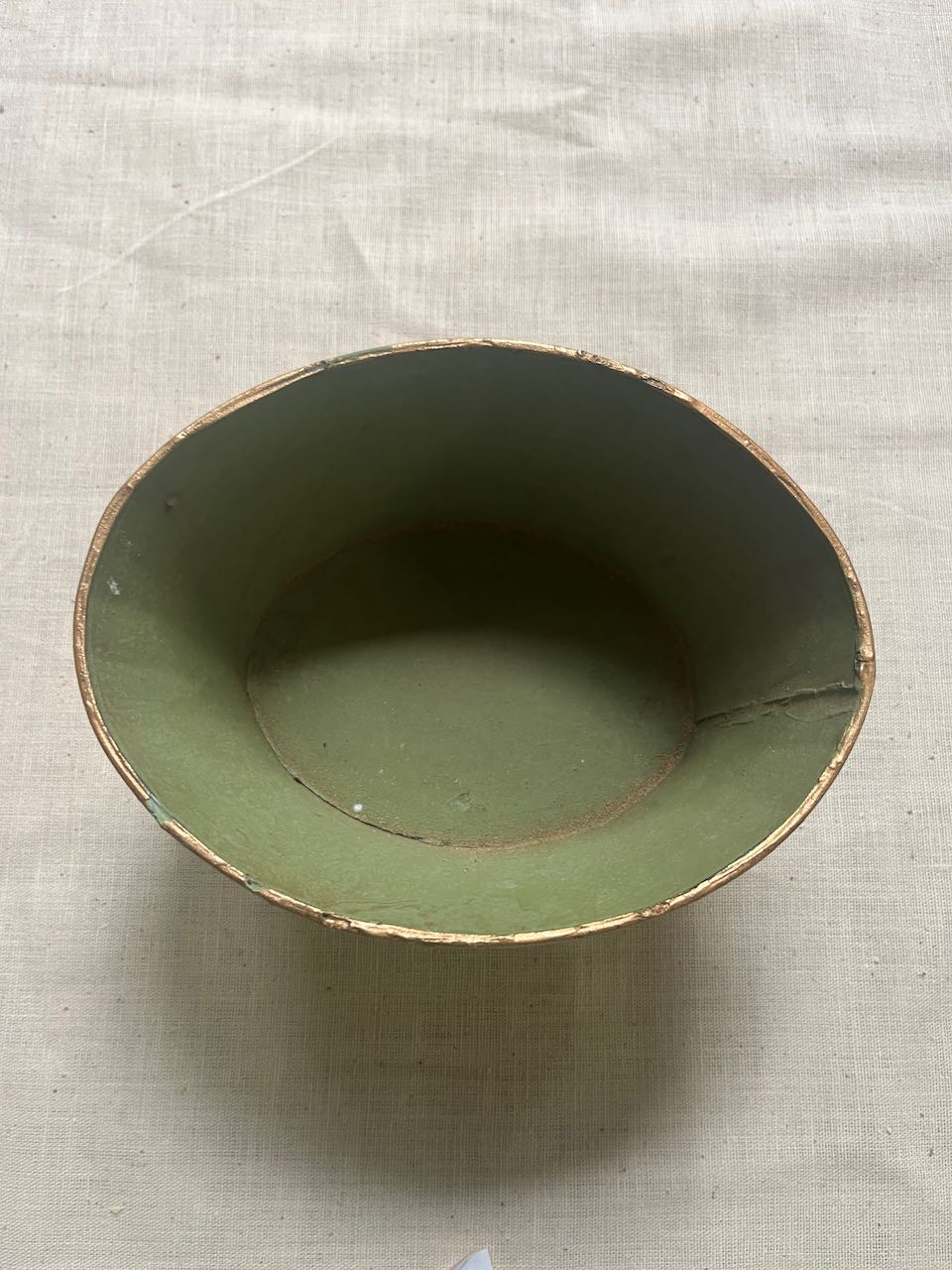 fa924 Pale green little French vintage container with gold detail