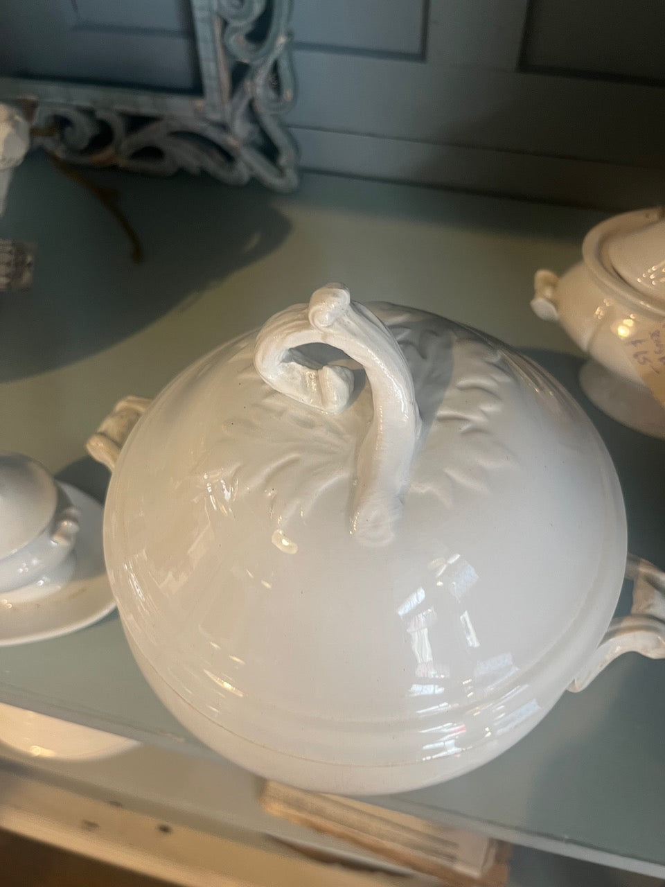 fa803 Small rare white porcelaine french antique tureen