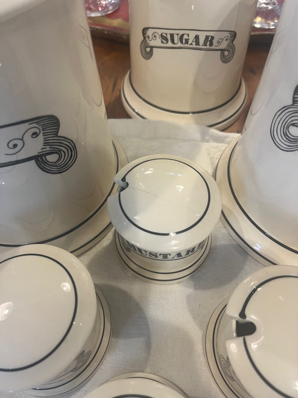 Di10 1950's Vintage mustard container (British made)