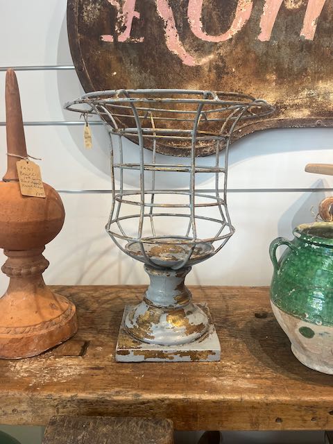 fa842 Large French metal urn