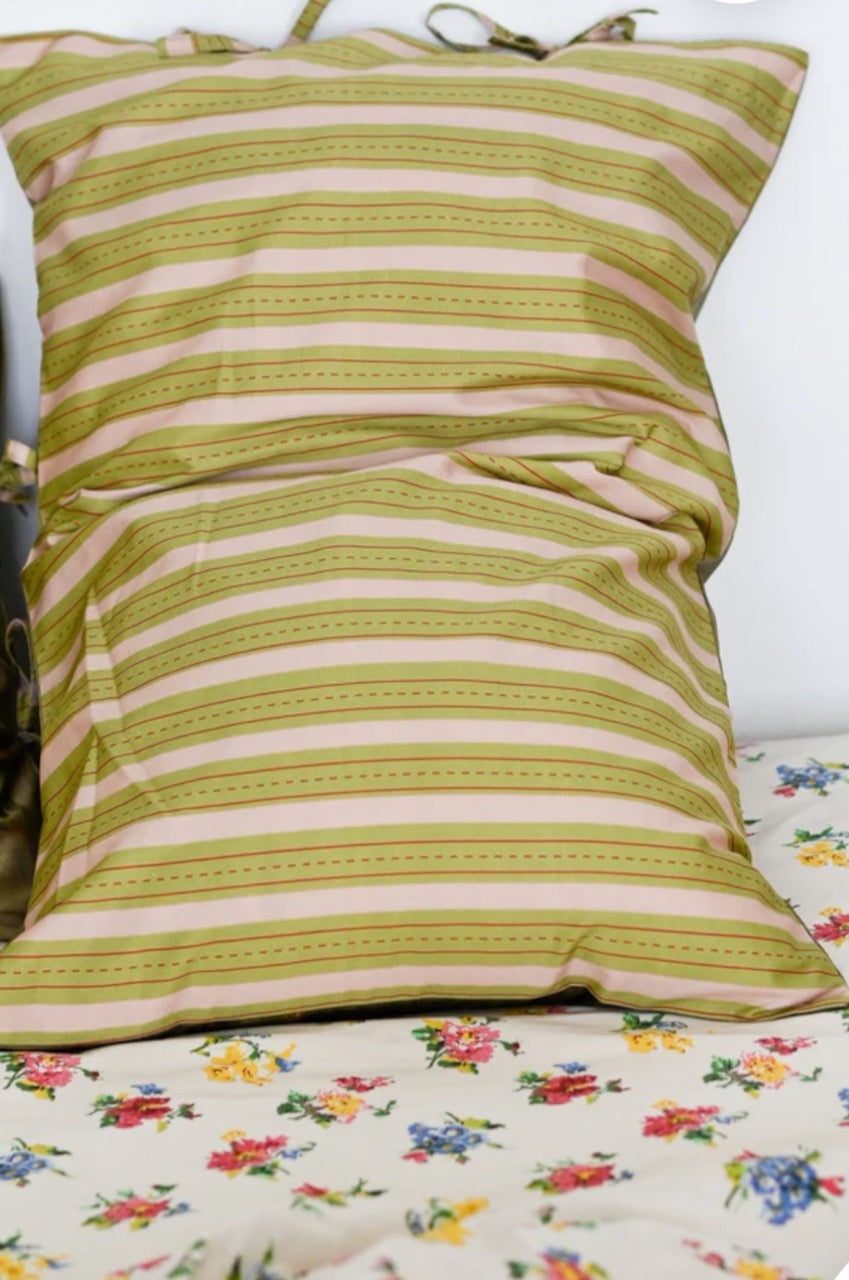 Beautiful Organic printed pair of pillowslips,( Tiger lillie) reversible