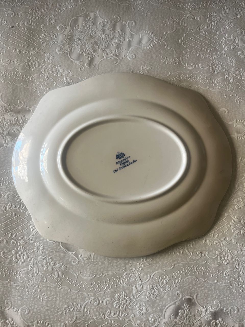 small blue and white platter by Johnson bros, ( small British castle)