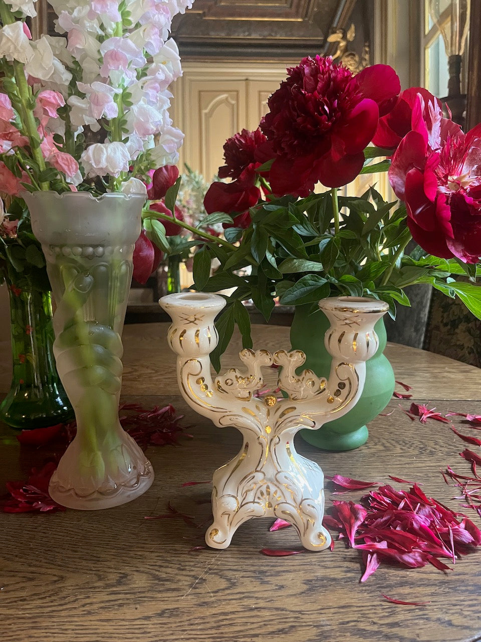 fa508 French ceramic candlestand, 2 candleholders. Cream and gold detail