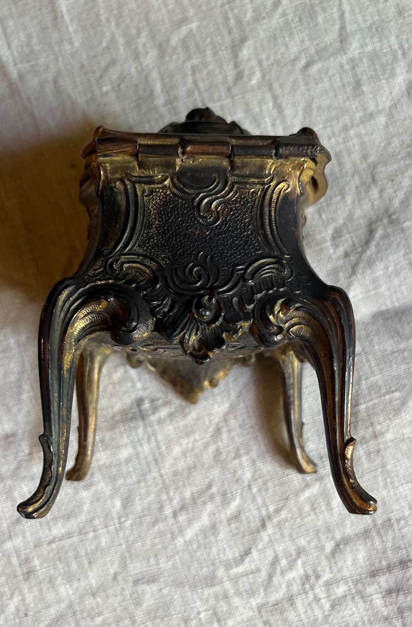 fa586 French antique metal padded jewellery box, 19th century