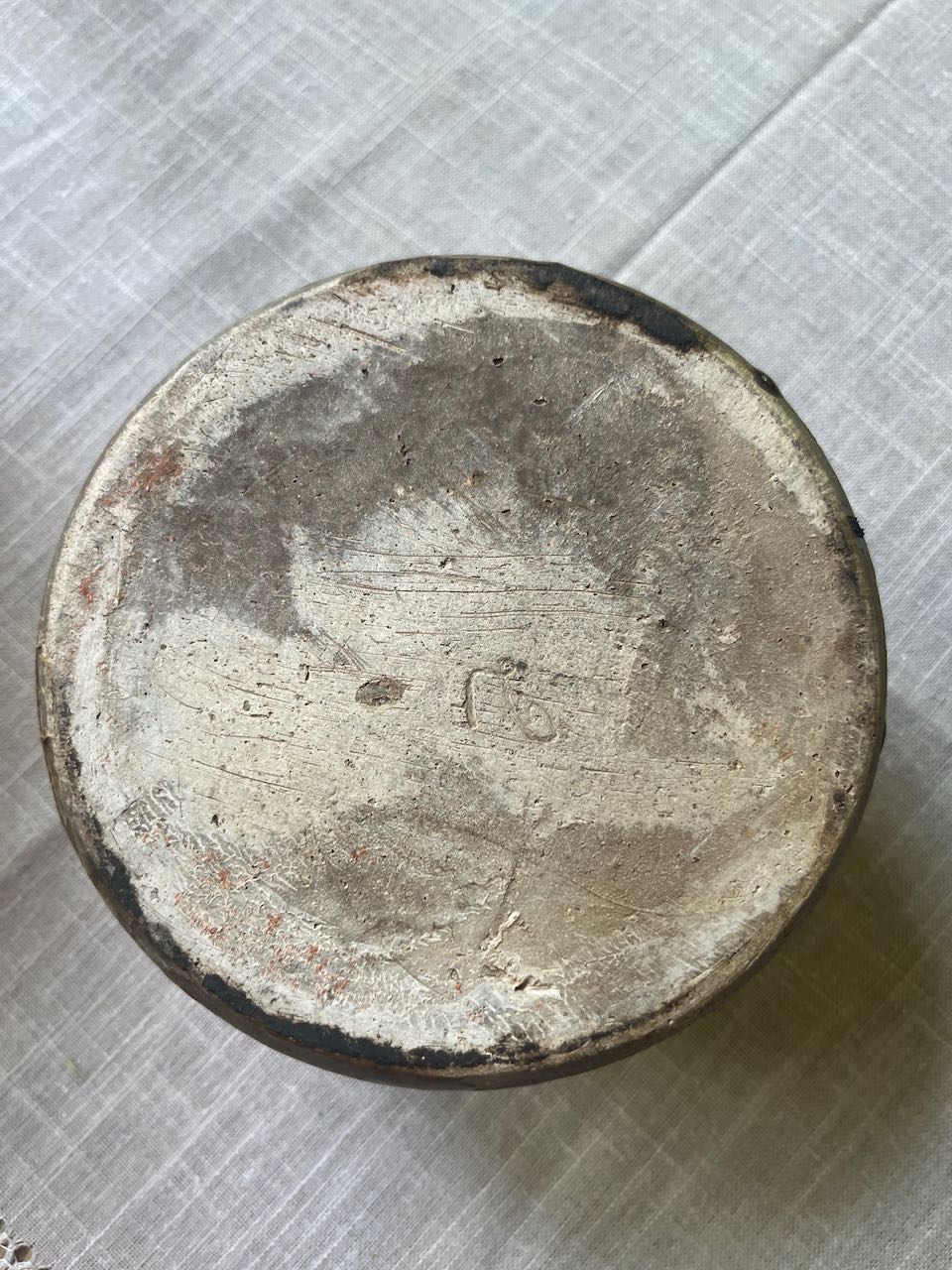 fa662 Small antique provencial bowl