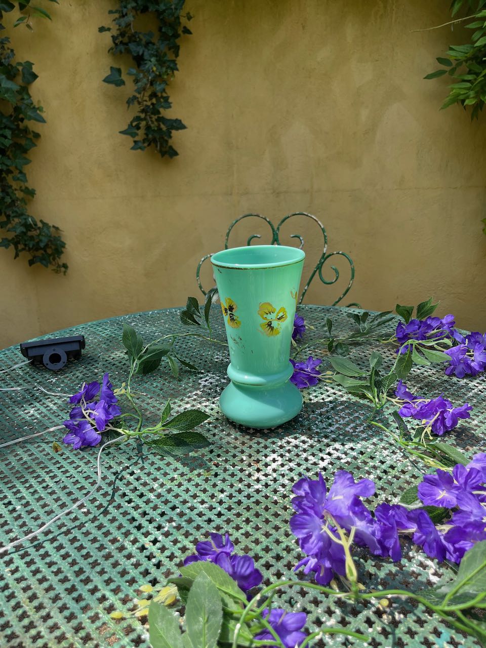 fa4637 pale green milk vase french vase