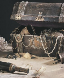 vintage treasure and trinkets
