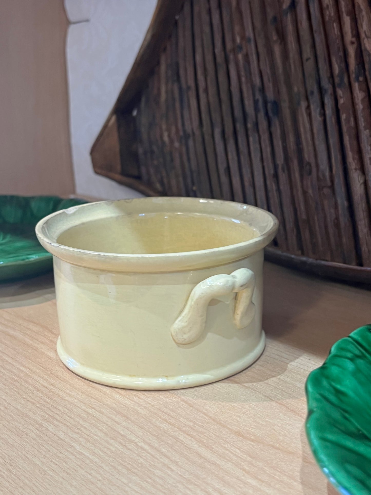 fa806 19th century pate dish, no lid.