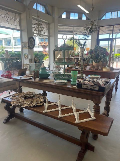 fa4891 Parquetry topped French oak extendable table