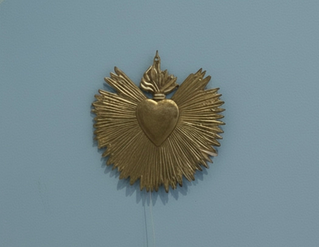 fa Gold Sacred heart sunburst