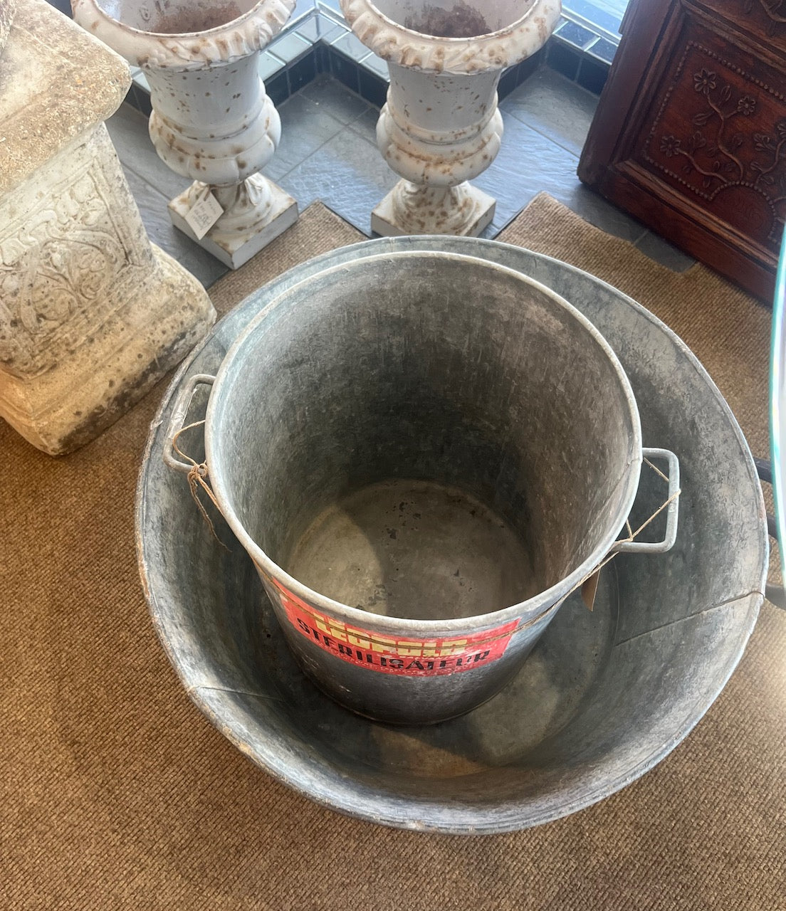 fa4613 Large French metal Zinc container