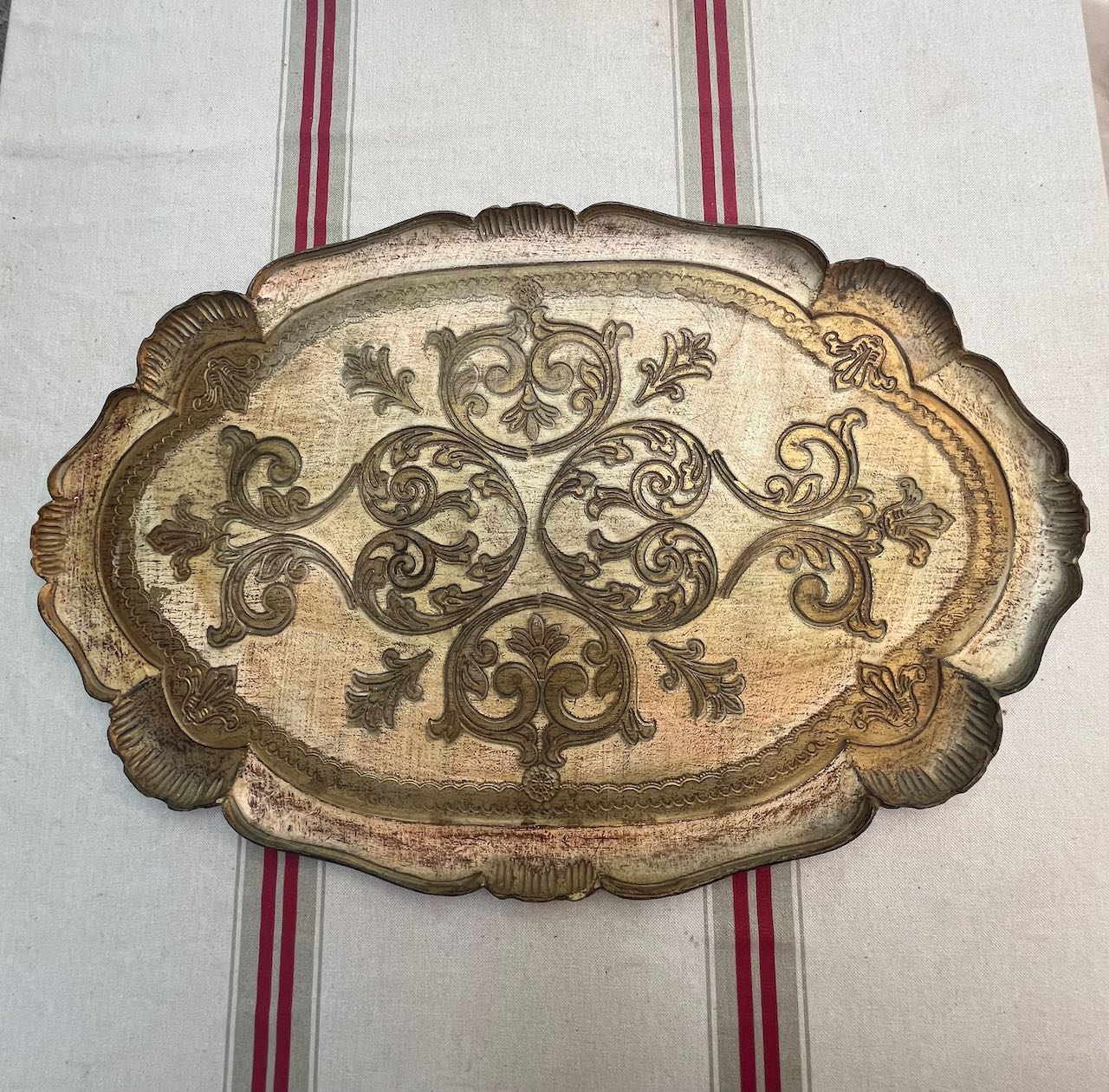 fa647 Italian vintage  gold tray, resin