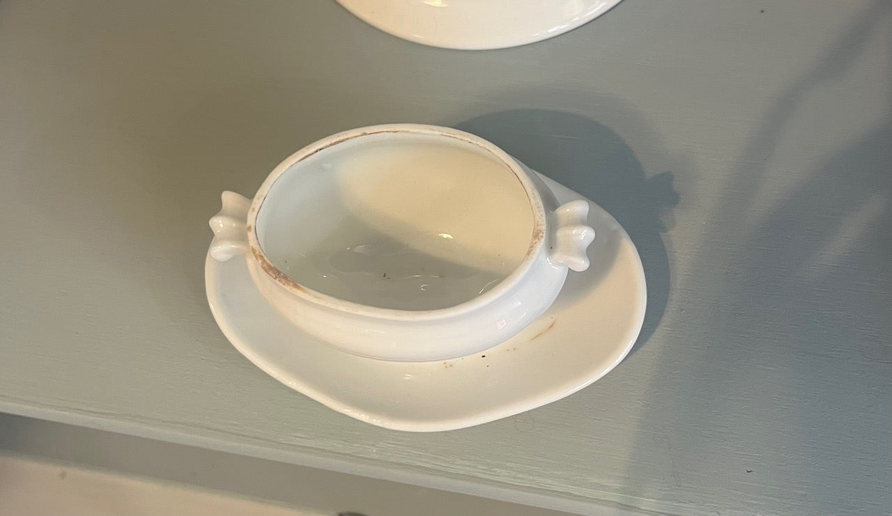fa4810 Small porcelaine French antique mustard tureen with lid and a fixed dripping tray