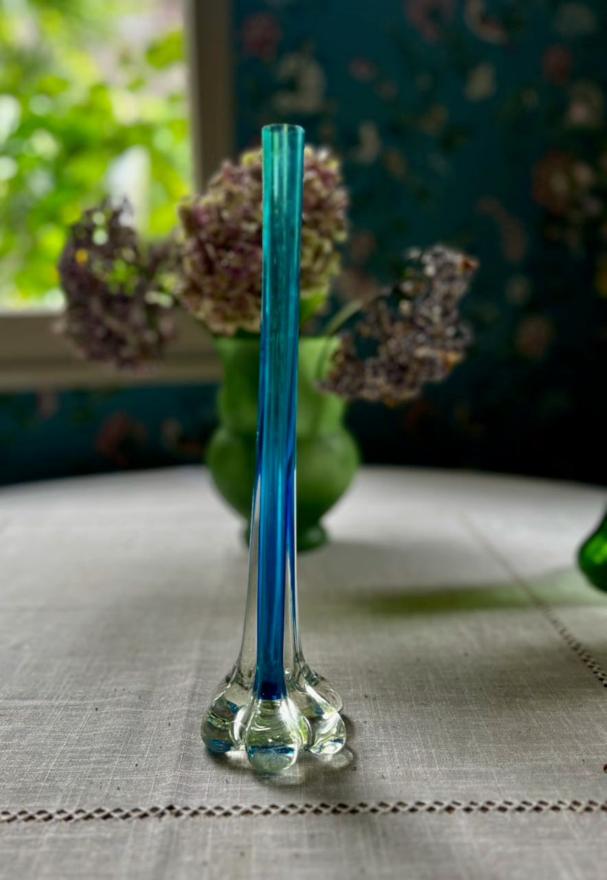 fa816  Tall glass bud vase