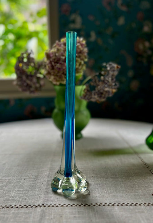 fa816  Tall glass bud vase