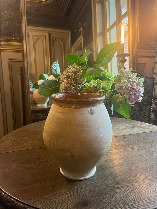 fa821 French Antique urn, planter pot.