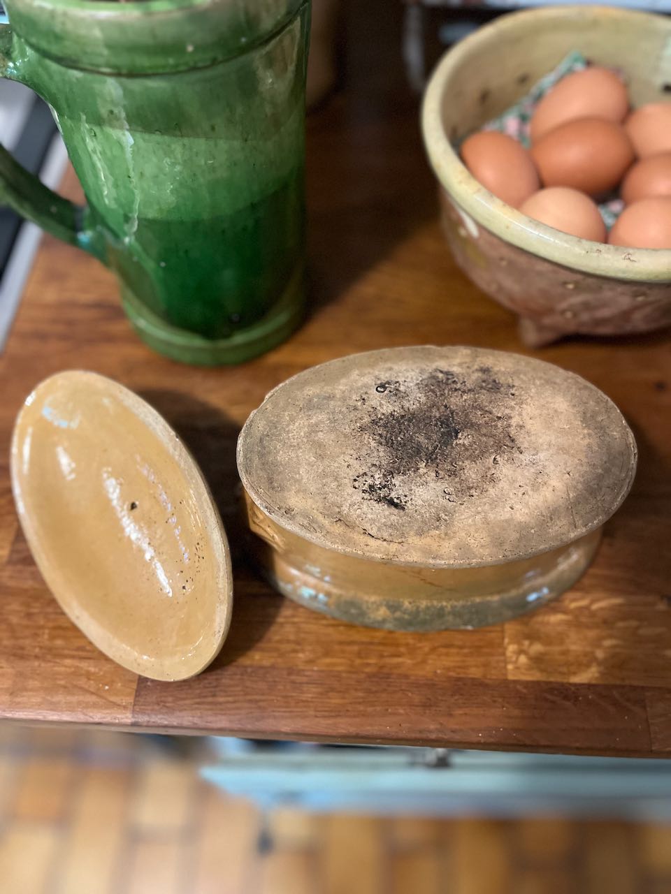 fa822 Small French antique tureen for pate