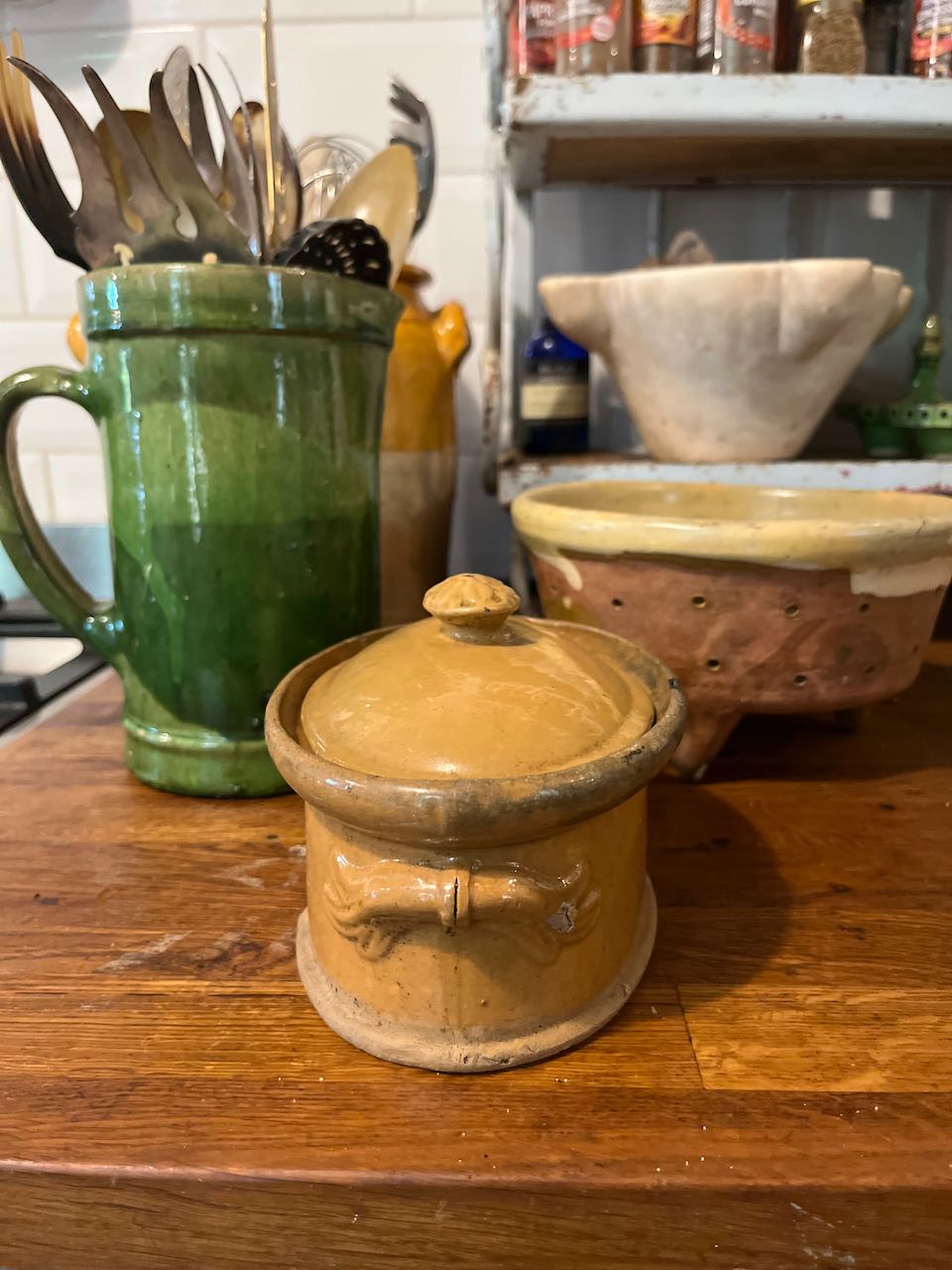 fa822 Small French antique tureen for pate