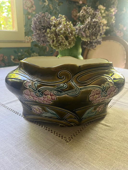 fa845 1920's perfect condition French Barbotine vase from Gustave de bruyn