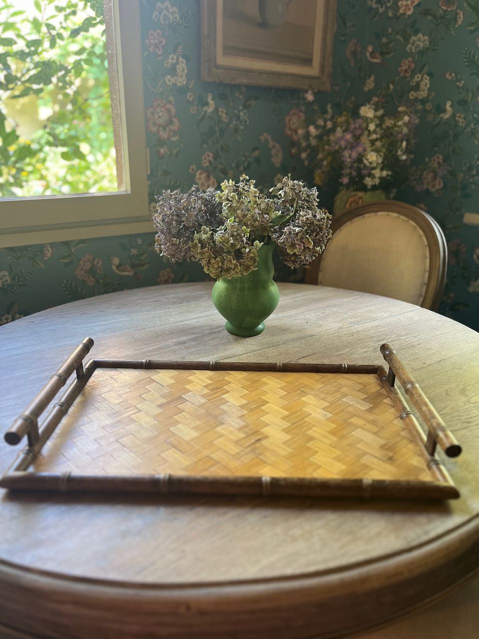 fa826 French Chinoiserie style tray with handles