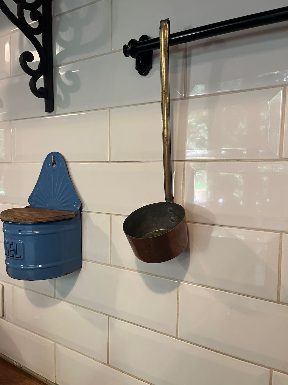 fa850 lovely brass and copper French long handled pot ladle