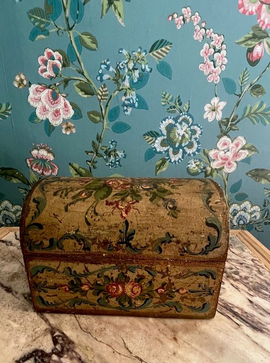 fa871 Handpainted Italian vintage jewellery box