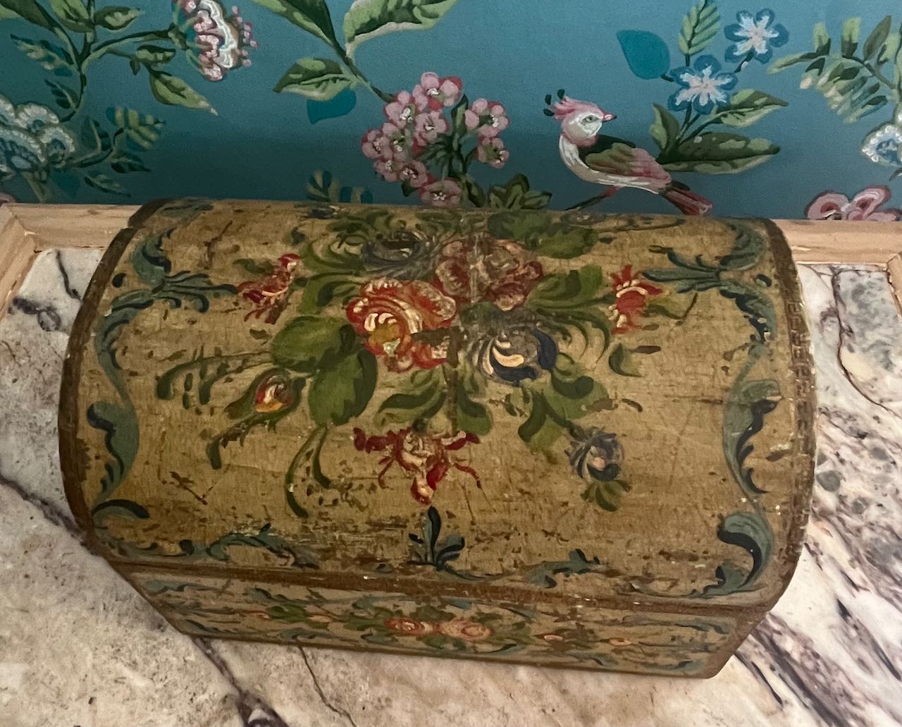 fa871 Handpainted Italian vintage jewellery box