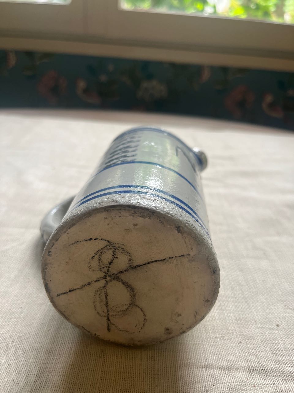 fa908 Stoneware Archer jug for beer