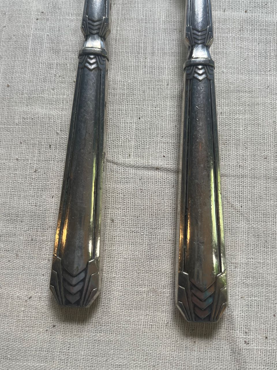 fa891 Pair of silver plated and resin salad servers 1920's