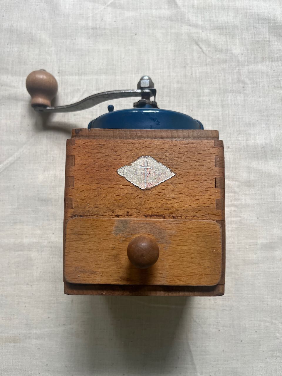 fa295 French vintage coffee grinder, working order