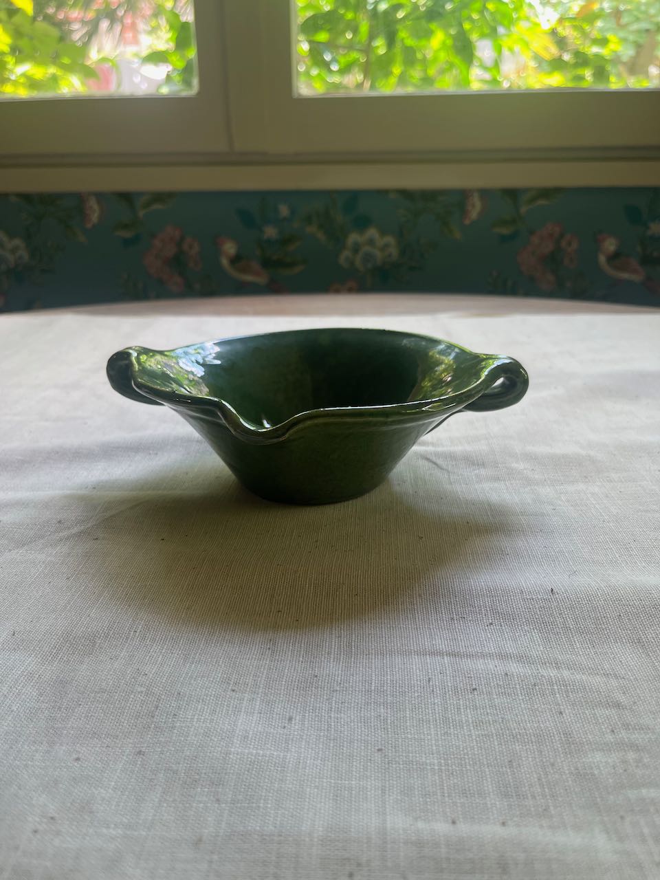 fa929 Smll green salad bowl with handles