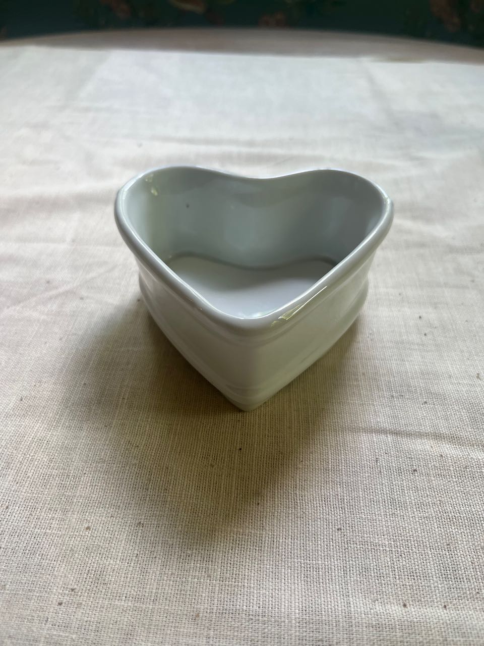 fa742 Ceramic heart dish, smaller of the 2