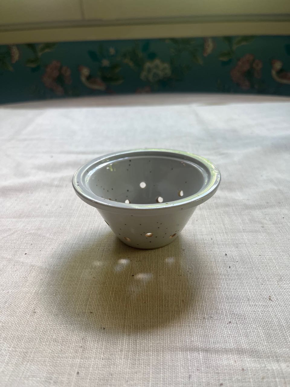 fa923 Small French cheese draining bowl, ceramic