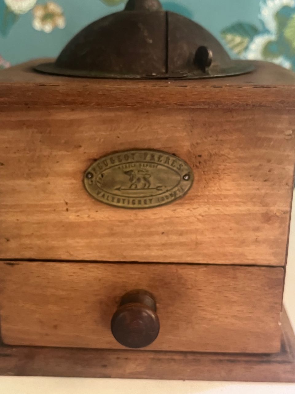 fa957 Peugeot French coffee grinder/ pepper grinder