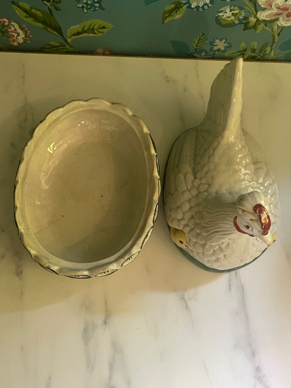 fa960 French 1950's Chicken tureen