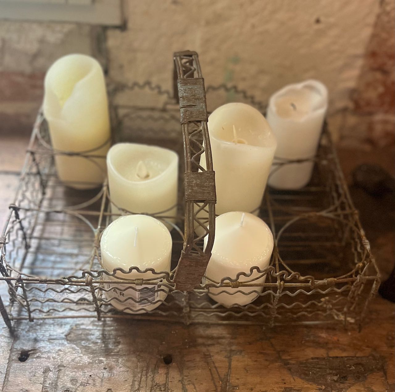 fa918 French vintage wire pot plant holder.