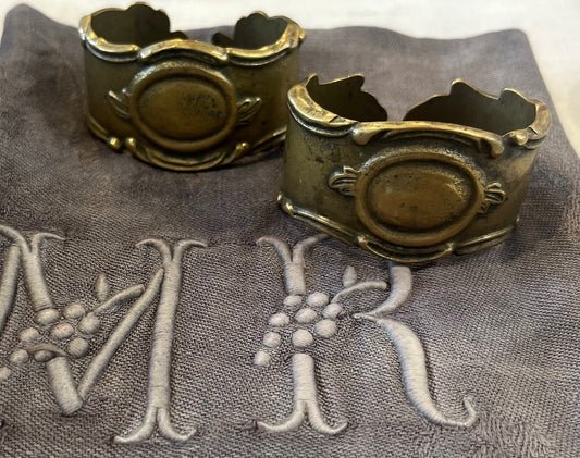 fa980 Set of Brass French antique napkin rings