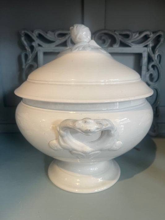 fa4850 Porcelain French Antique tureen