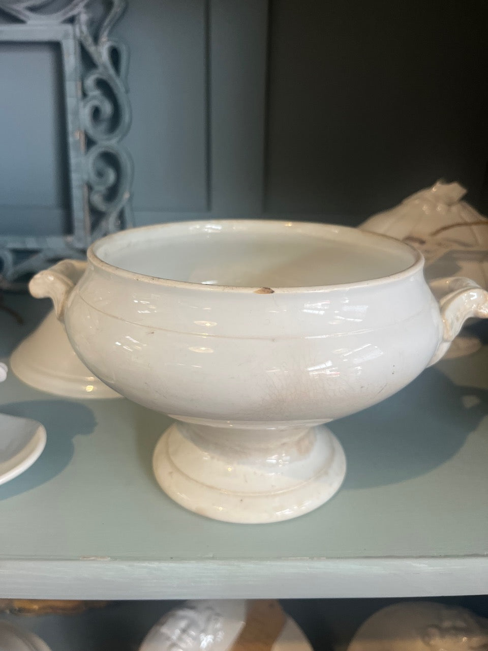 fa803 Small rare white porcelaine french antique tureen