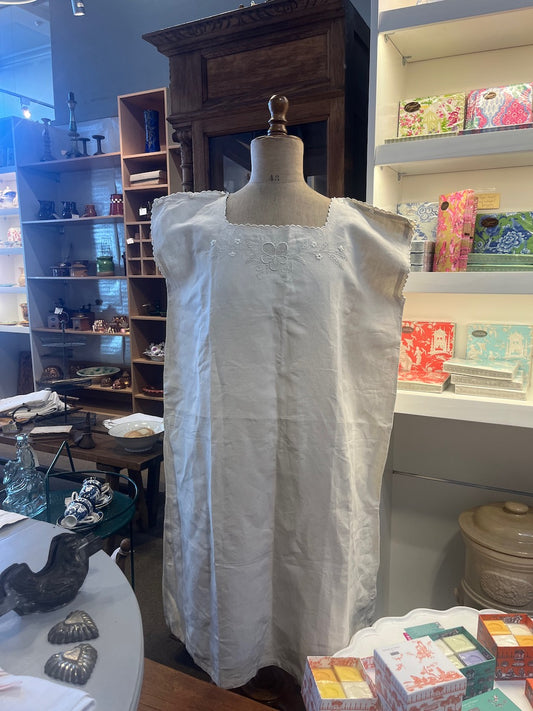 fa880 French antique chemise