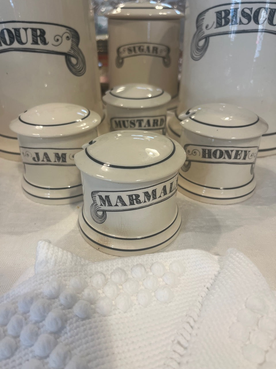 Di07 1950's Vintage jam pot (British made)