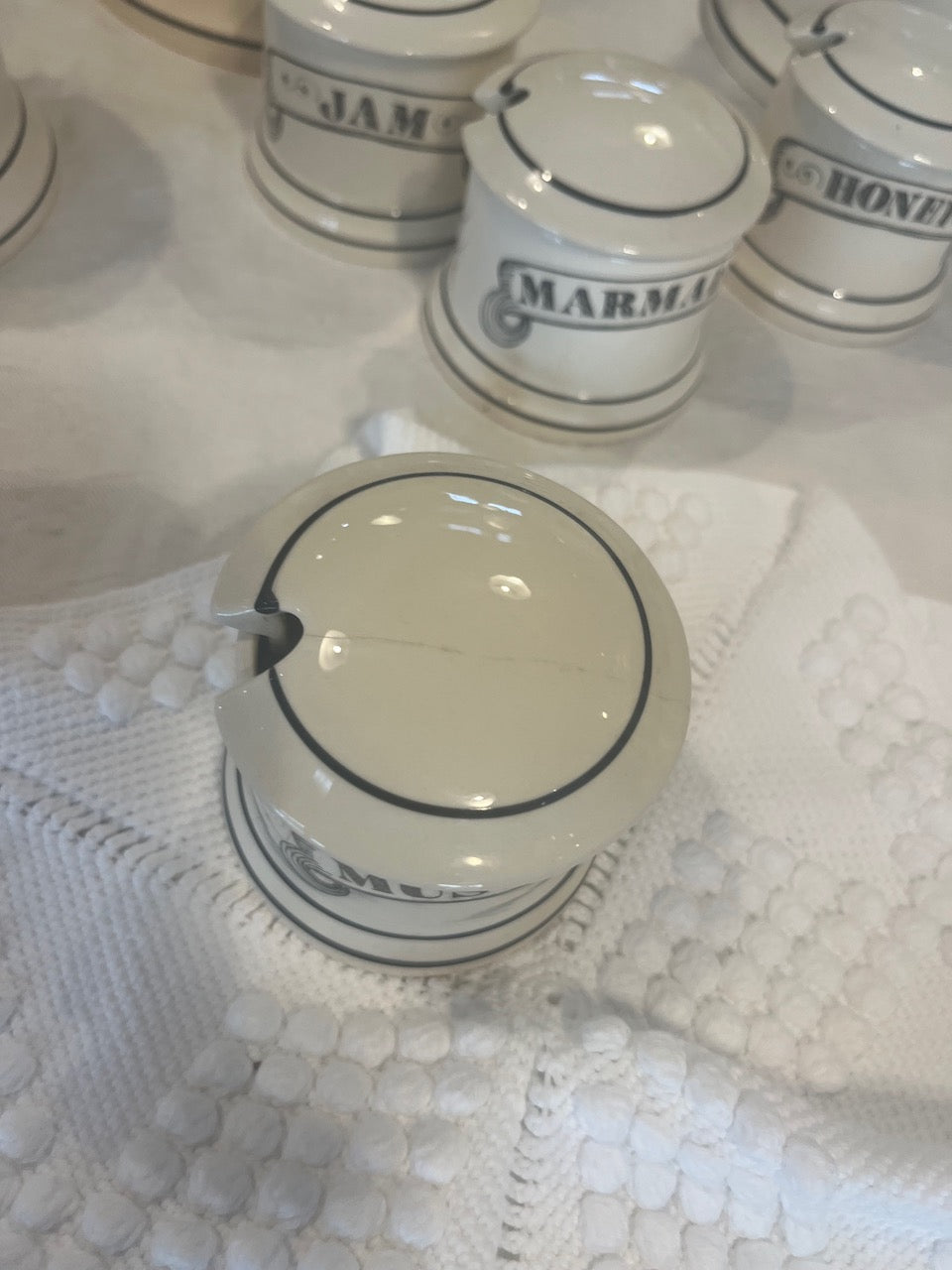 Di10 1950's Vintage mustard container (British made)