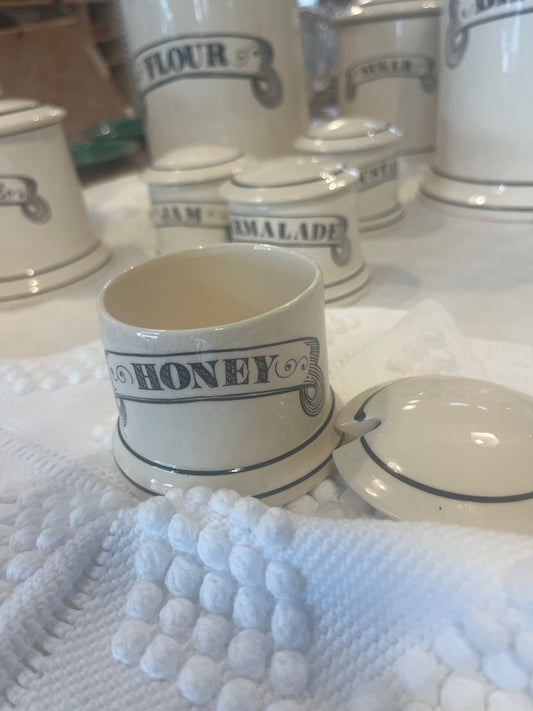 Di08 1950's Vintage Honey pot (British made) by Ditto