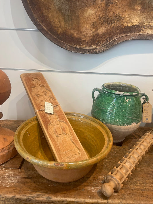 fa782 med wooden vintage gingerbread mould, From Belgium